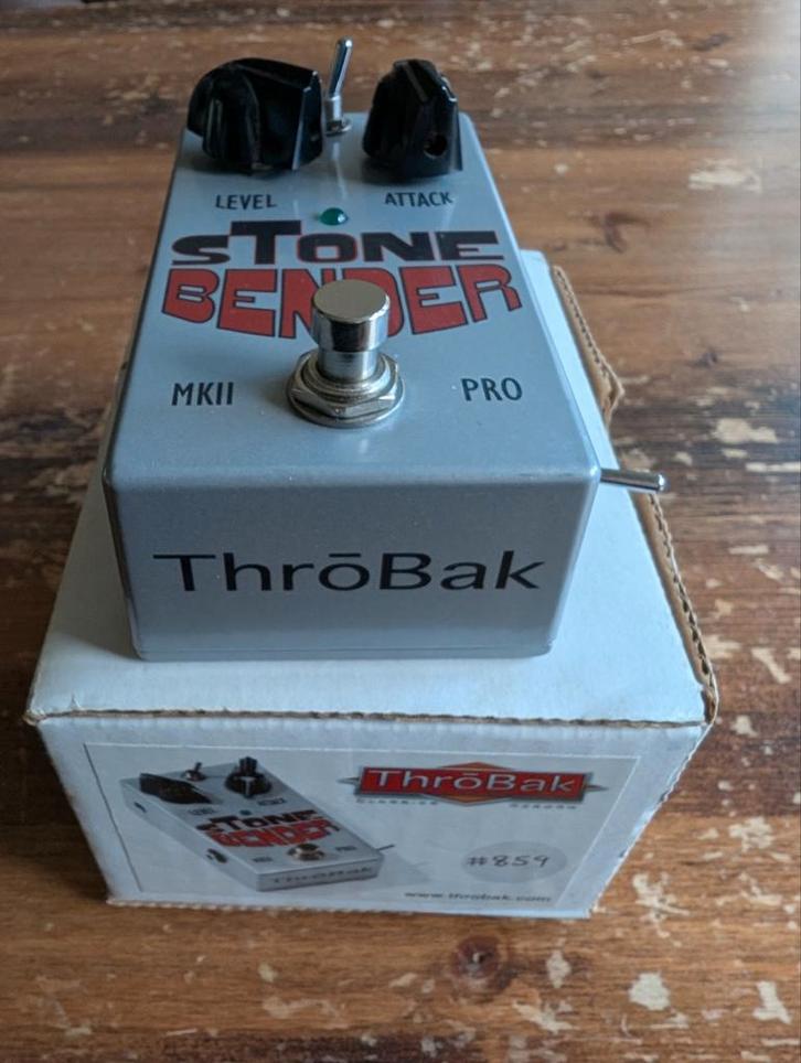 Throbak Stone Bender MKII Pro - Fuzz Pedaal, Muziek en Instrumenten, Effecten, Zo goed als nieuw, Chorus, Delay of Echo, Distortion, Overdrive of Fuzz