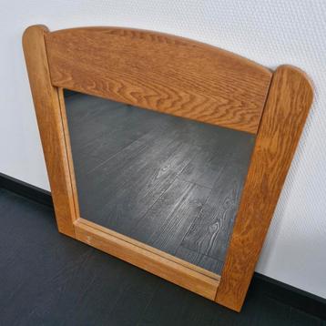 Blank eiken spiegel beschikbaar voor biedingen