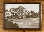 Foto ingelijst Markt in Eindhoven anno 1979, Verzamelen, Foto's en Prenten, 1960 tot 1980, Gebruikt, Foto, Ophalen of Verzenden