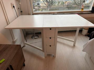 Ikea Uitklaptafel met Lades beschikbaar voor biedingen
