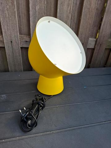 Ikea Ola Wihlborg lamp geel beschikbaar voor biedingen