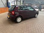Volkswagen Polo 1.4 55KW AUT 2004 Rood, Auto's, 74 pk, Origineel Nederlands, 48 €/maand, Particulier
