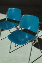 Castelli stoelen (2x) by Giancarlo Piretti, Huis en Inrichting, Stoelen, Ophalen, Gebruikt, Blauw, Twee