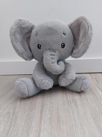 Knuffel action zd trading olifant elephant grijs L658 beschikbaar voor biedingen