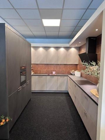 Showroom keuken voor maar €15.250,- beschikbaar voor biedingen