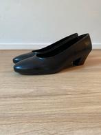 Davos Gomma black pumps size 7,5 B, Kleding | Dames, Schoenen, Pumps, Zwart, Ophalen of Verzenden, Zo goed als nieuw