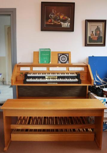 Johannus Opus 220 orgel – uitstekende staat – licht eiken beschikbaar voor biedingen