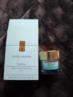 Estee Lauder DayWear 50ml, Sieraden, Tassen en Uiterlijk, Uiterlijk | Gezichtsverzorging, Ophalen of Verzenden, Nieuw, Gehele gezicht