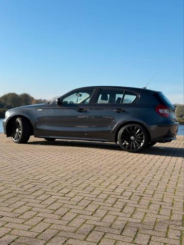 BMW 1-Serie 116i 1.6 2006 nieuwe ketting zwarte velgen beschikbaar voor biedingen