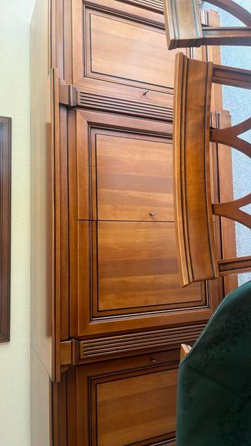 Kersenhouten Dressoir met Besteklade beschikbaar voor biedingen