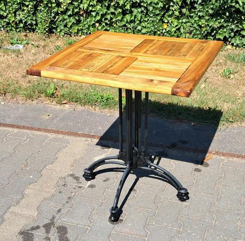 Bistrotafel teakhouten blad 70x70 cm, aluminium onderstel, Tuin en Terras, Tuinmeubel-accessoires, Gebruikt, Ophalen