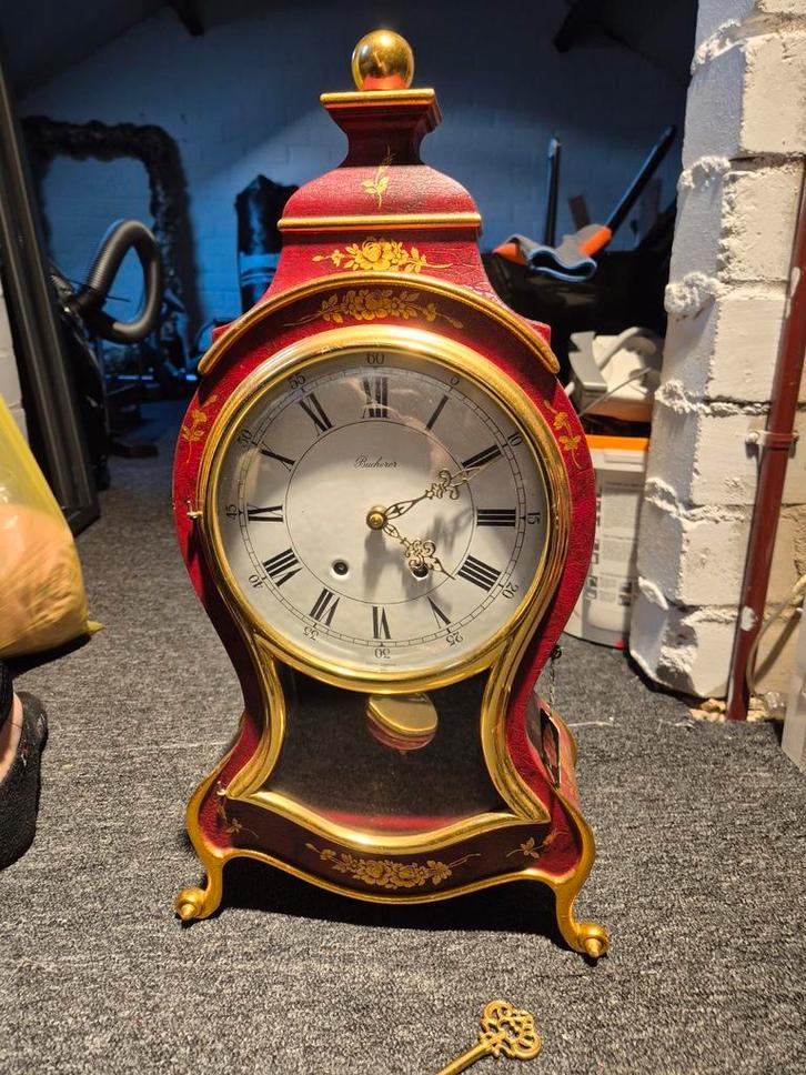 Pendule klok BUCHERER massief lindenhout christiaan huygens, Antiek en Kunst, Antiek | Klokken, Ophalen of Verzenden