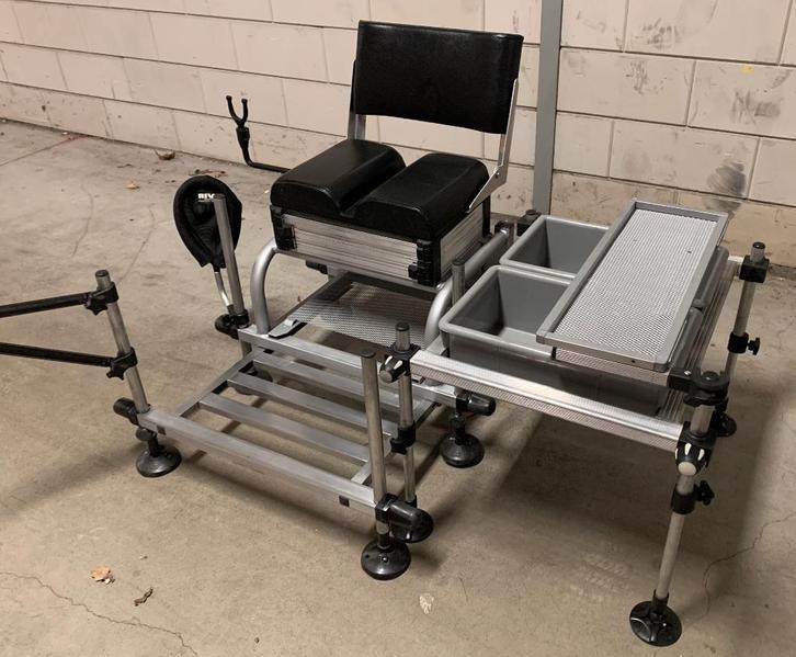 Rive d25 mooie en uitstekende visset + tansport systeem, Watersport en Boten, Hengelsport | Witvissen, Gebruikt, Complete set