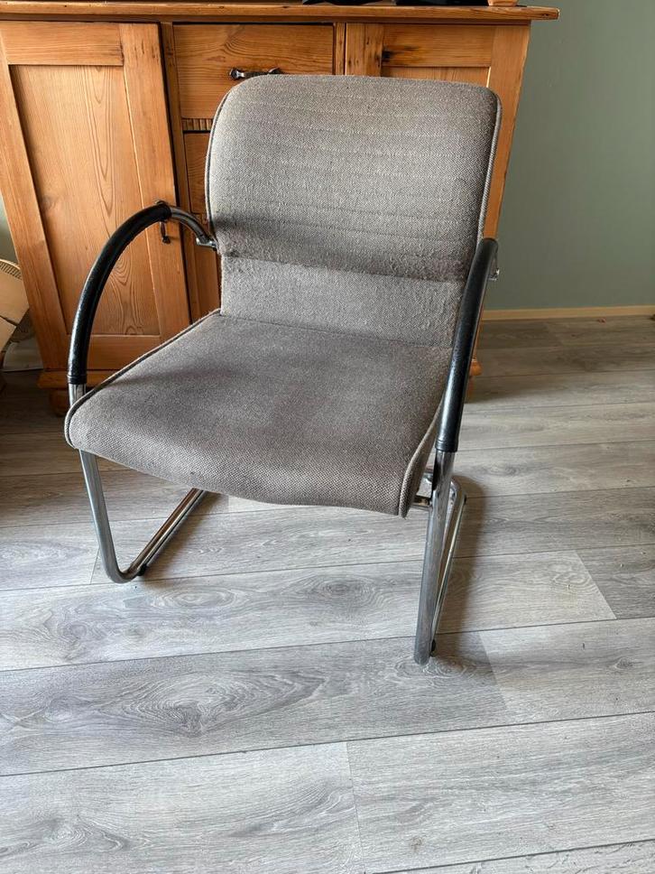 Thonet Gispen 414 - Set van 4 Stoelen, Huis en Inrichting, Stoelen, Gebruikt, Vier, Metaal, Grijs, Ophalen