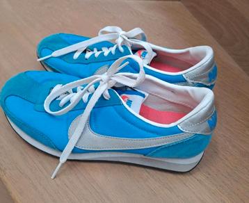 Nike Waffle schoenen 38.5 beschikbaar voor biedingen