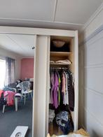 Mooie grote kast.. wit met spiegels.. hang en leg.., Huis en Inrichting, Kasten | Kledingkasten, Ophalen of Verzenden, Zo goed als nieuw