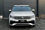 Volkswagen Tiguan 1.4 TSI eHybrid R-Line 245pk PANO TREKHAAK, Auto's, Volkswagen, 1716 kg, 4 cilinders, Met garantie (alle), Alcantara