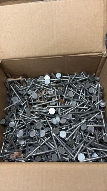 Dak-, lei- of asfaltspijkers1,1 kg 6 cm beschikbaar voor biedingen