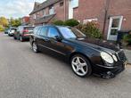 Mercedes-Benz E-Klasse 5.5 E500 AMG Combi AUT 2006 Zwart, Auto's, Mercedes-Benz, Automaat, Achterwielaandrijving, USB, Zwart
