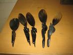 5 rijstlepels van Buffelhoorn, 2x een draak, 3x een vogel