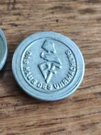 Zeer klein doosje met nog veel kleinere horloge onderdelen, Ophalen of Verzenden
