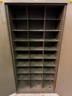 Mewaf vintage metalen kast met vakken, Ophalen