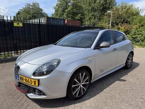 Alfa Romeo Giulietta 1.4 Turbo MultiAir Super Panorama/Bose/, Auto's, Alfa Romeo, Bedrijf, Te koop, Giulietta, ABS, Airbags, Airconditioning