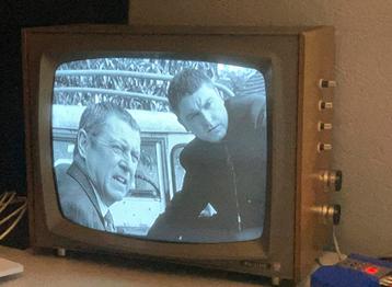 Philips zwart wit televisie 19 TX 530A beschikbaar voor biedingen
