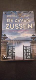 De  zeven zussen. Lucinda Riley, Boeken, Historische romans, Ophalen of Verzenden, Zo goed als nieuw