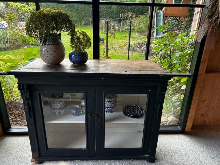 Brocante Kast met Glazen Deuren - Unieke Uitstraling, Antiek en Kunst, Curiosa en Brocante, Ophalen