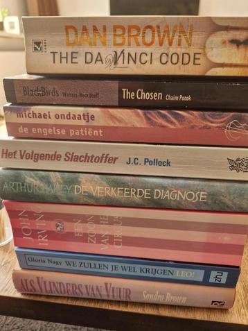 Diverse romans en thrillers beschikbaar voor biedingen