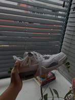 Air Jordan 4’s Retro White Oreo, MAAT 40 EU., Kleding | Dames, Schoenen, Wit, Ophalen of Verzenden, Sneakers of Gympen, Gedragen