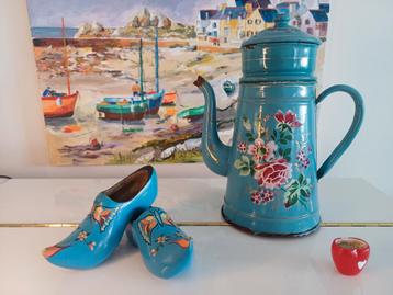 Franse Emaille Koffiepot met Bloemen beschikbaar voor biedingen