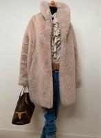 BEAUMONT stoere fluffy winter mantel maat 40, Kleding | Dames, Jassen | Winter, Beige, Beaumont, Maat 42/44 (L), Ophalen of Verzenden