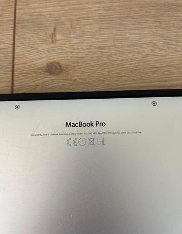 Macbook Pro beschikbaar voor biedingen