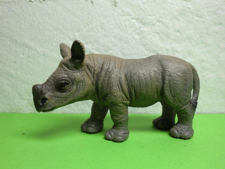 Schleich 14395 neushoorn jong, dierfiguur, Verzamelen, Dierenverzamelingen, Zo goed als nieuw, Beeldje of Figuurtje, Wild dier
