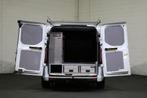 Ford Transit Custom 2.0 TDci L1 H1 Airco Navigatie Inrichtin, Auto's, Voorwielaandrijving, Euro 6, 4 cilinders, 2500 kg