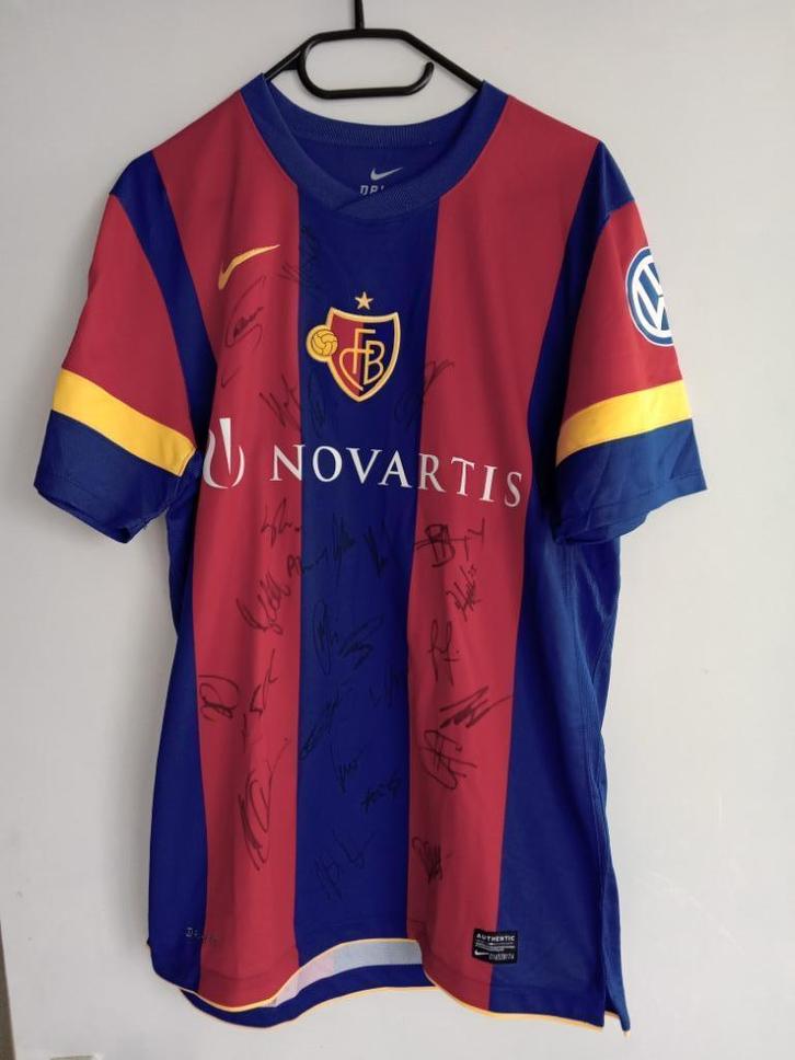 Gesigneerd 2012-2013 shirt van het Zwitserse FC Basel, Verzamelen, Sportartikelen en Voetbal, Nieuw, Shirt, Buitenlandse clubs