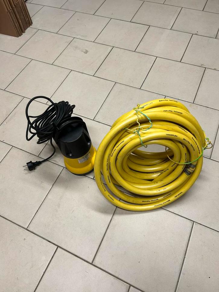 Dompelpomp met 15 meter slang, Tuin en Terras, Waterpompen, Gebruikt, Elektrisch, Dompelpomp, Ophalen