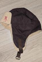 TOMMY HILFIGER MUTS BRUIN MET VOERING ONE SIZE, Ophalen of Verzenden, Zo goed als nieuw, Overige maten, Muts