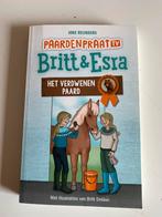 Britt & Esra - Het Verdwenen Paard, Boeken, Ophalen of Verzenden, Zo goed als nieuw, Fictie algemeen