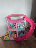 Barbie Chelsea huis, heel netjes!, Ophalen of Verzenden, Zo goed als nieuw, Poppenhuis