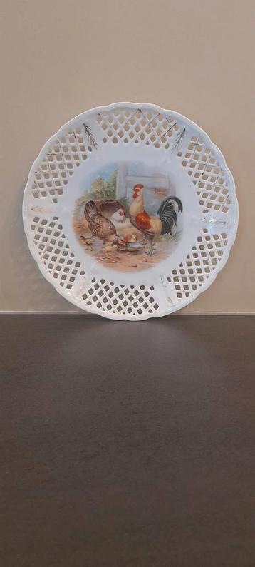Decoratief Bord Kip - Doorboord Traliewerk beschikbaar voor biedingen