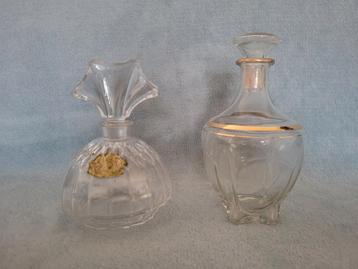 Twee Vintage Karaffen beschikbaar voor biedingen