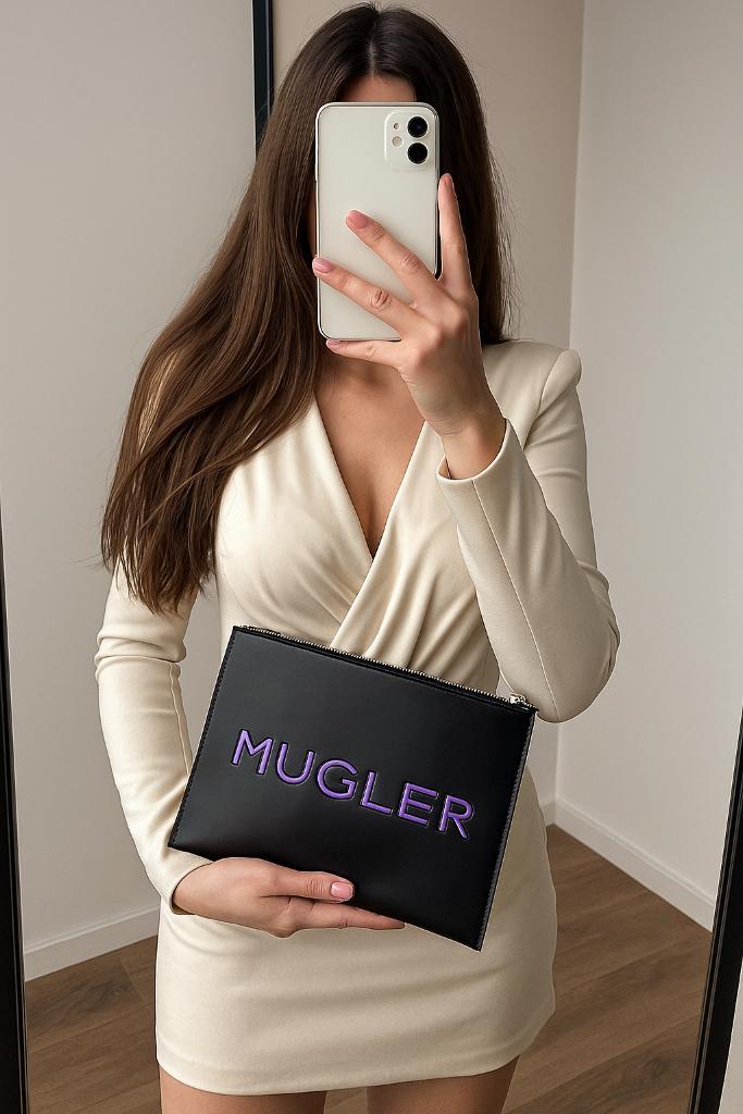 Mugler Beauty Bag – Brand New, Sieraden, Tassen en Uiterlijk, Tassen | Schoudertassen, Nieuw, Zwart, Ophalen of Verzenden