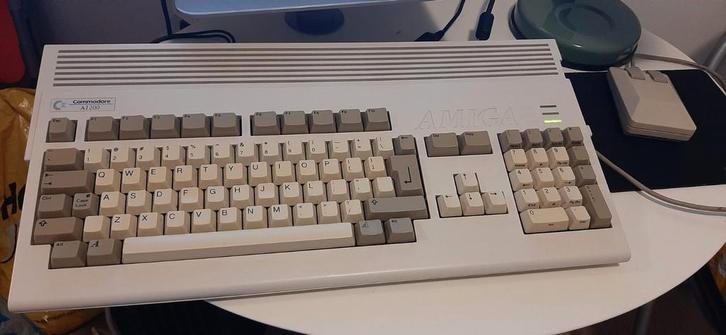 Commodore Amiga 1200, Computers en Software, Vintage Computers, Ophalen