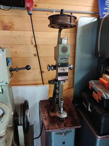 Auto Soler nagelmachine beschikbaar voor biedingen