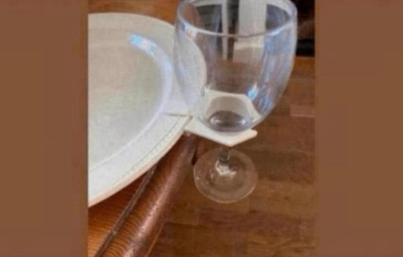 WIJNGLASHOUDERS PARTYCLIPS, Verzenden, Zo goed als nieuw, Overige materialen, Overige stijlen