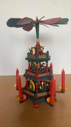 Kerstpiramide, 3 etages. Met 2 dozen kaarsjes., Ophalen of Verzenden, Gebruikt