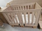 Moderne ledikant / peuterbed / kinderbox, Ophalen, Zo goed als nieuw, Jongetje of Meisje